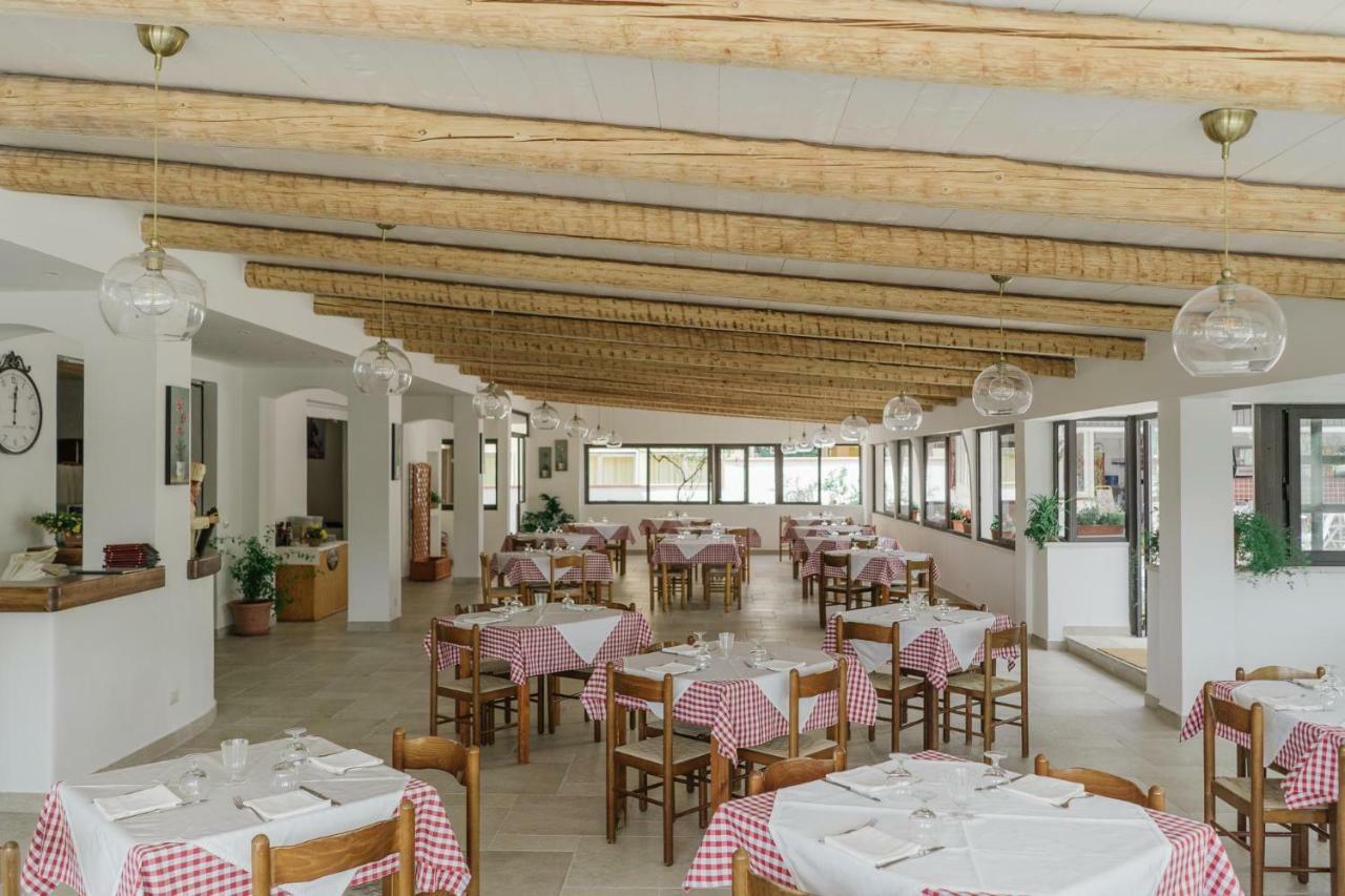 Hotel Santa Rosalia Marina di Camerota Eksteriør billede
